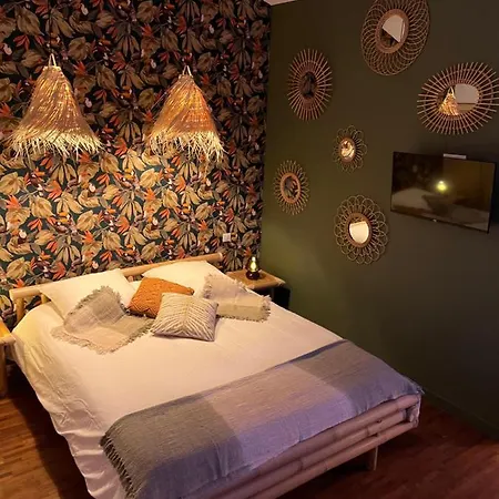 La Belle Marcelle - D Hotes Avec Jacuzzi Bed & Breakfast