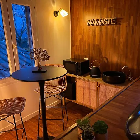 La Belle Marcelle - D Hotes Avec Jacuzzi Bed & Breakfast *
